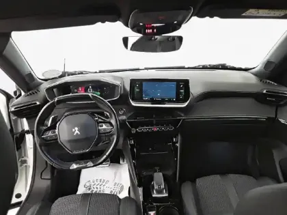 Photo 7 Peugeot 2008  BlueHDi 130 S&S EAT8