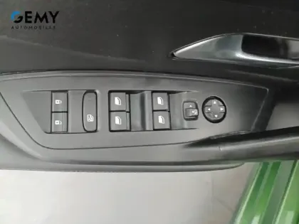 Photo 11 Peugeot 308  PHEV 180 e-EAT8