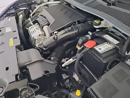 Photo 14 Peugeot 308  SW PureTech 130ch S&S EAT8