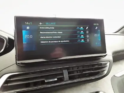 Photo 22 Peugeot 3008  Hybrid 225 e-EAT8