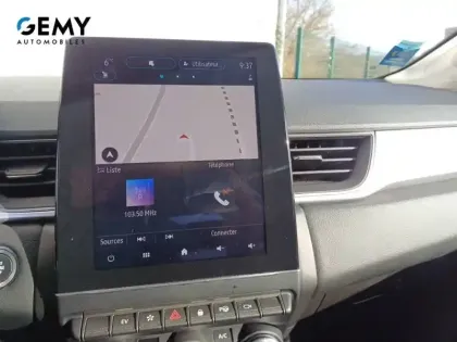 Photo 12 Renault Captur  E-Tech full hybrid 145