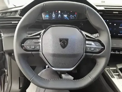 Photo 8 Peugeot 408  PureTech 130 ch S&S EAT8