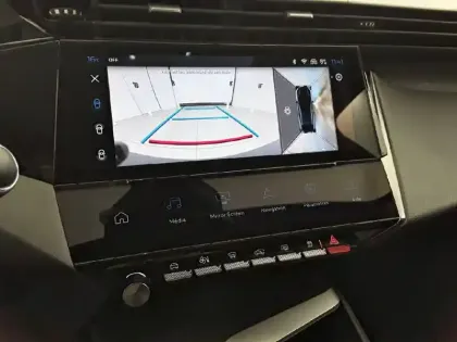 Photo 17 Peugeot 408  PureTech 130 ch S&S EAT8