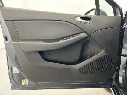 Photo 19 Renault Clio  TCe 90 - 21N