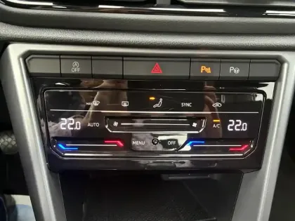 Photo 15 Volkswagen T-roc  2.0 TDI 116 Start/Stop BVM6