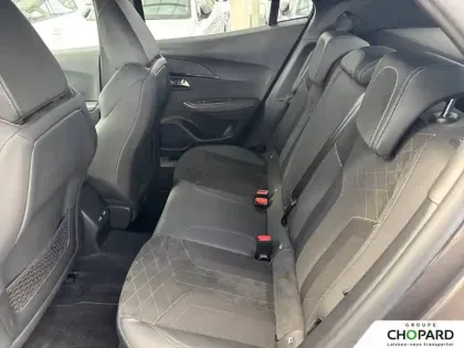 Photo 17 Peugeot 2008  PureTech 130 S&S EAT8