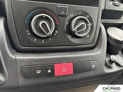 Photo 48 Peugeot Boxer  CC 435 L4 BLUEHDI 165 S&S