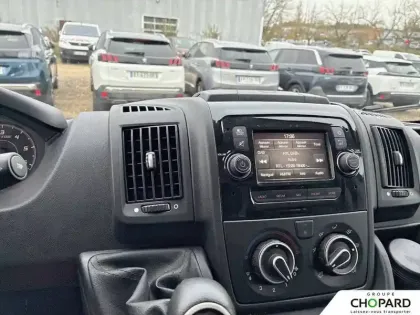 Photo 35 Peugeot Boxer  CC 435 L4 BLUEHDI 165 S&S