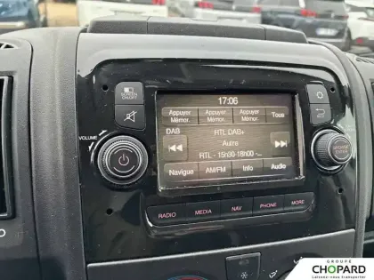 Photo 47 Peugeot Boxer  CC 435 L4 BLUEHDI 165 S&S