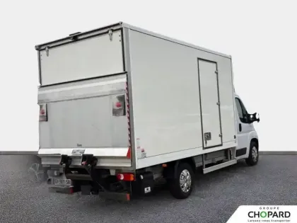 Photo 36 Peugeot Boxer  CC 435 L4 BLUEHDI 165 S&S