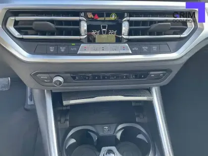 Photo 51 BMW Serie 3 318d 150 ch BVA8