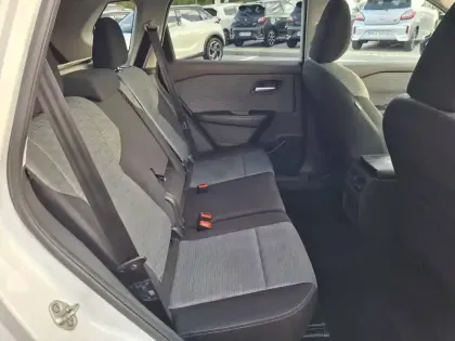 Photo 8 Nissan X-trail  e-POWER 213 ch e-4ORCE 7 Places