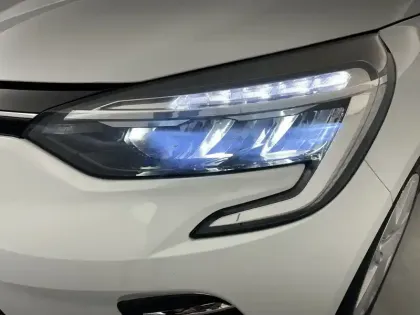 Photo 23 Renault Clio  Blue dCi 100 - 21N