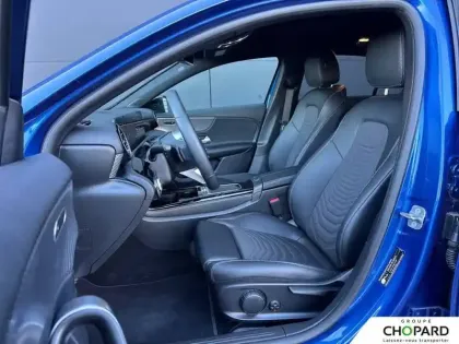 Photo 10 Mercedes Classe A  180 d 8G-DCT