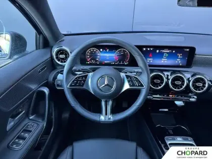 Photo 15 Mercedes Classe A  180 d 8G-DCT