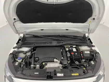 Photo 20 Peugeot 208  PureTech 100 S&S BVM6