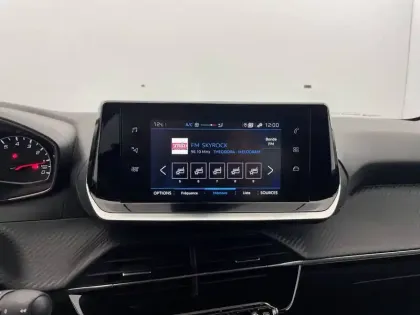 Photo 19 Peugeot 208  PureTech 100 S&S BVM6