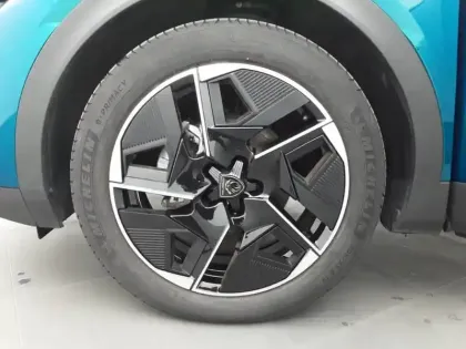 Photo 12 Peugeot 408  Hybrid 145 e-DCS6