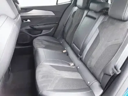 Photo 11 Peugeot 408  Hybrid 145 e-DCS6