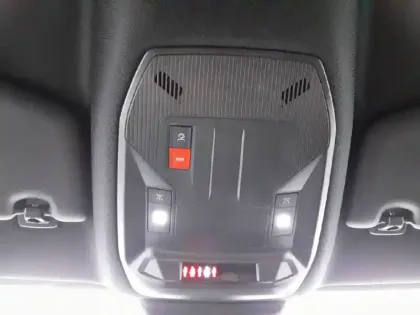 Photo 32 Peugeot 408  Hybrid 145 e-DCS6