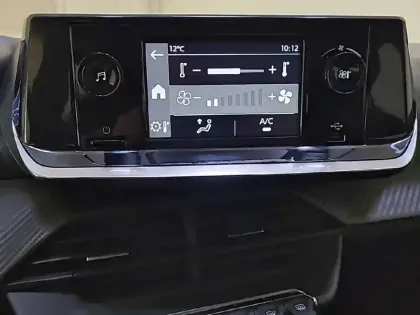 Photo 19 Peugeot 208  PureTech 75 S&S BVM5