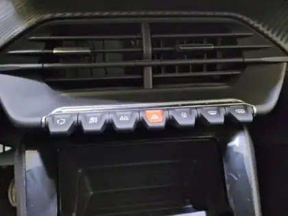 Photo 22 Peugeot 208  PureTech 75 S&S BVM5