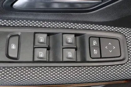 Photo 27 Dacia Sandero  ECO-G 100 - 22