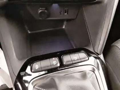 Photo 44 Opel Corsa  1.2 75 ch BVM5