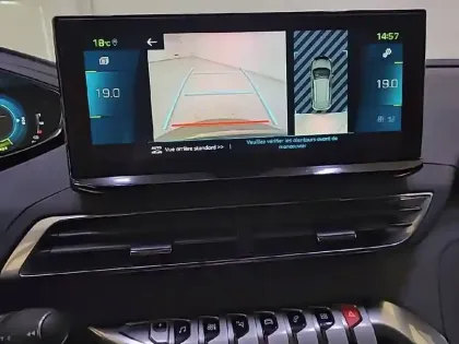 Photo 19 Peugeot 3008  Hybrid 225 e-EAT8