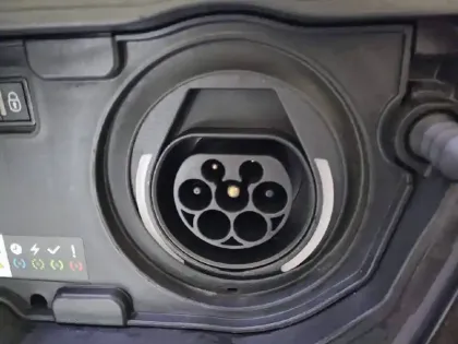 Photo 33 Peugeot 3008  Hybrid 225 e-EAT8