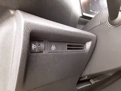 Photo 23 Citroën C4  PureTech 130 S&S BVM6