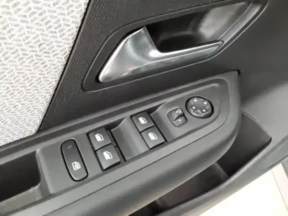 Photo 51 Citroën C4  PureTech 130 S&S BVM6