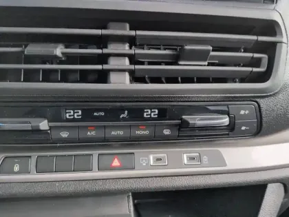 Photo 20 Peugeot Expert  CA FIXE M BLUEHDI 145 S&S EAT8