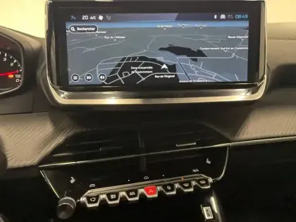 Photo 13 Peugeot 2008  PureTech 100 S&S BVM6