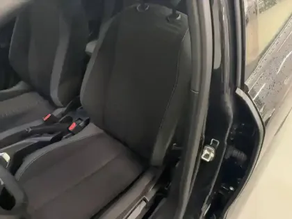 Photo 9 Peugeot 2008  PureTech 100 S&S BVM6