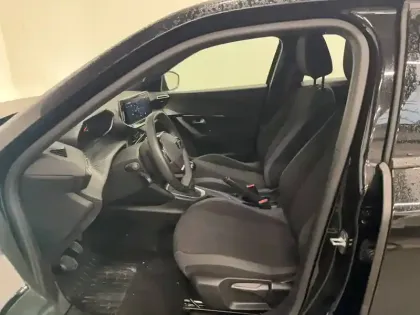 Photo 8 Peugeot 2008  PureTech 100 S&S BVM6