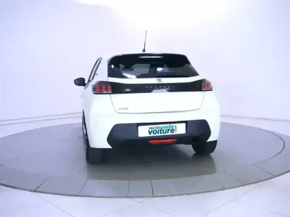 Photo 37 Peugeot 208  PureTech 75 S&S BVM5