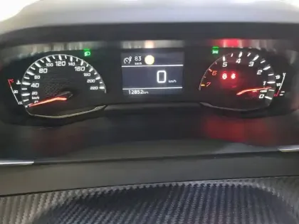 Photo 40 Peugeot 208  PureTech 75 S&S BVM5