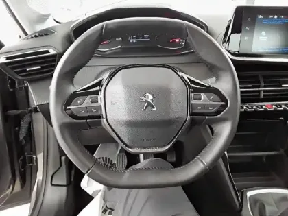 Photo 8 Peugeot 208  PureTech 75 S&S BVM5