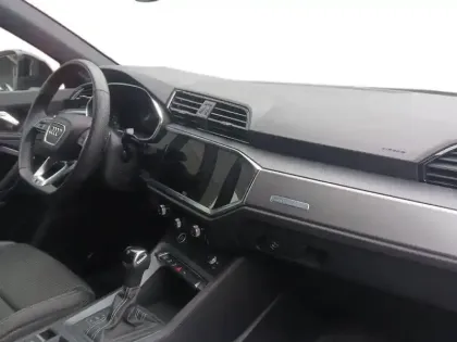 Photo 45 Audi Q3  Sportback 35 TFSI 150 ch S tronic 7