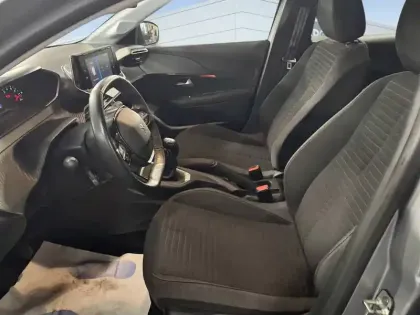 Photo 24 Peugeot 208  PureTech 75 S&S BVM5