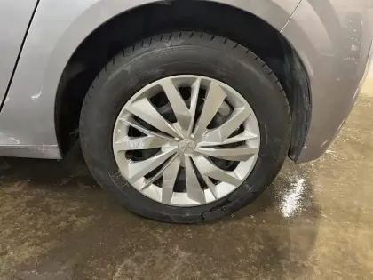 Photo 10 Peugeot 208  PureTech 75 S&S BVM5