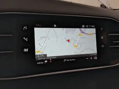 Photo 14 Peugeot 308  PureTech 130ch S&S EAT8