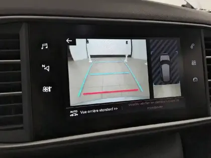 Photo 17 Peugeot 308  PureTech 130ch S&S EAT8