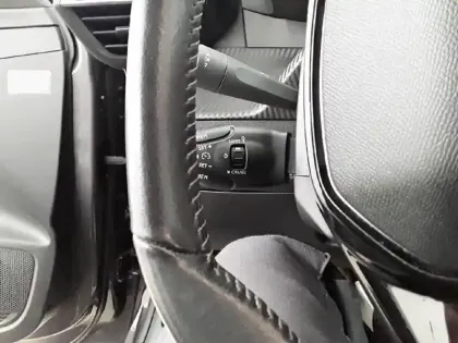 Photo 22 Peugeot 208  PureTech 100 S&S BVM6