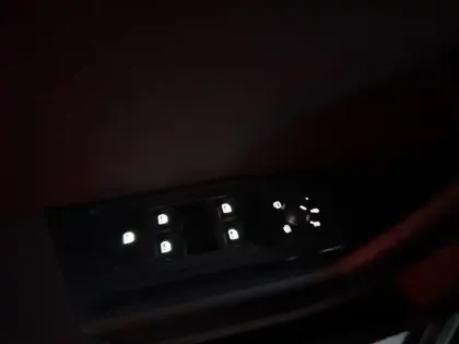 Photo 22 Volkswagen T-roc  1.5 TSI EVO2 150 Start/Stop DSG7