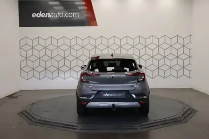 Photo 13 Renault Captur  E-Tech full hybrid 145