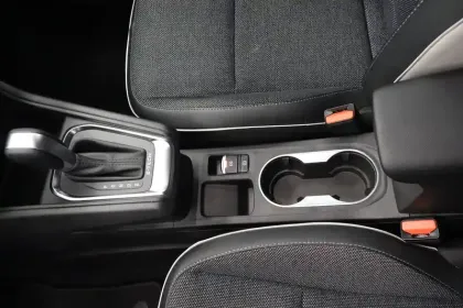 Photo 25 Renault Captur  E-Tech full hybrid 145