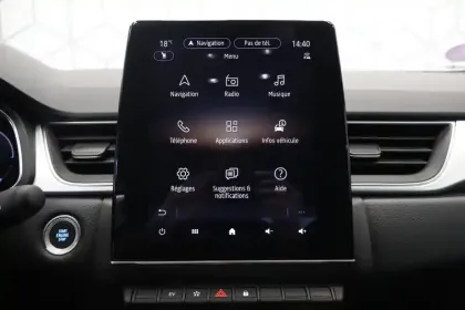 Photo 21 Renault Captur  E-Tech full hybrid 145