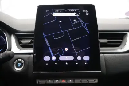 Photo 22 Renault Captur  E-Tech full hybrid 145